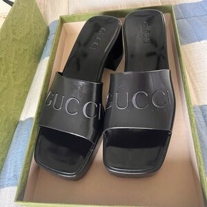 Gucci Black Mules Sleek Minimalist Design